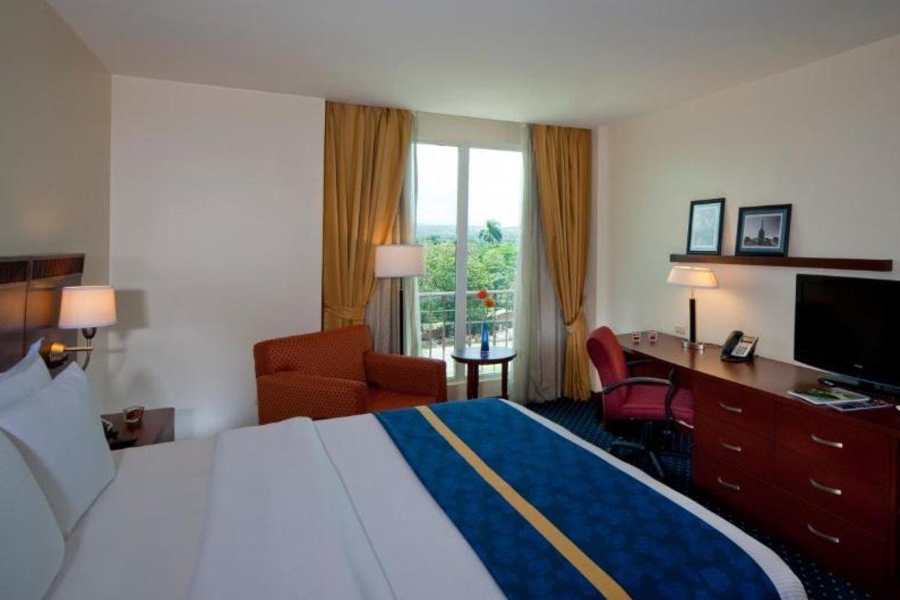 Hodelpa Garden Court Hotel Santiago De Los Caballeros Luaran gambar