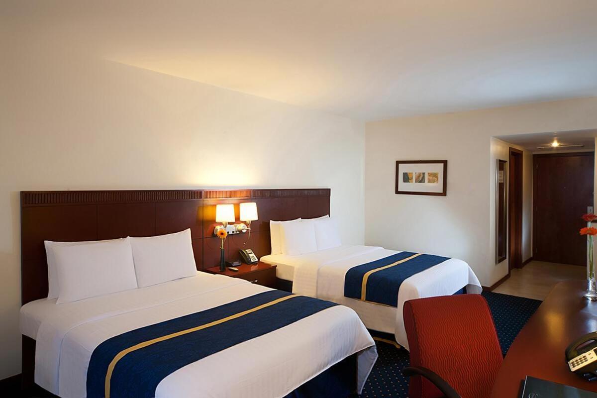 Hodelpa Garden Court Hotel Santiago De Los Caballeros Luaran gambar